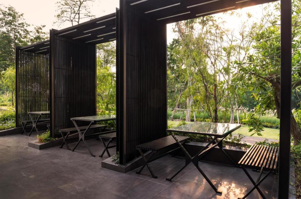 The Canal 304 Si Maha Phot Ngoại thất bức ảnh