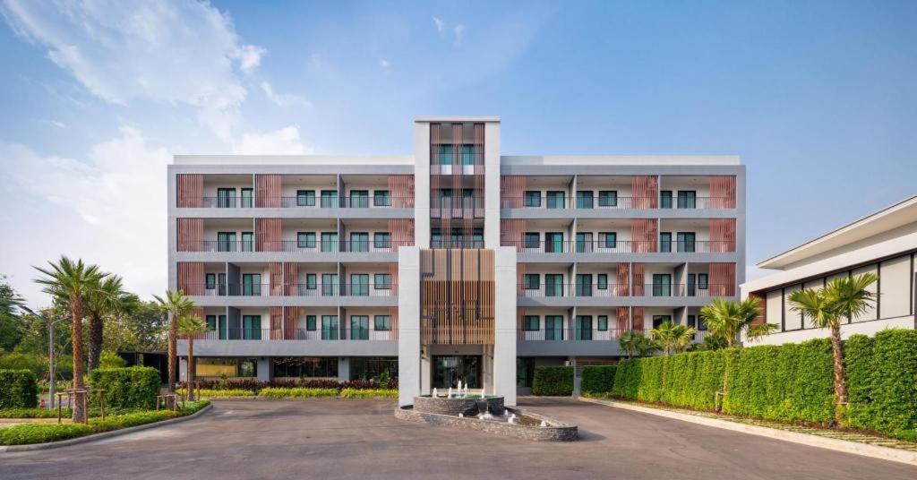 The Canal 304 Si Maha Phot Ngoại thất bức ảnh