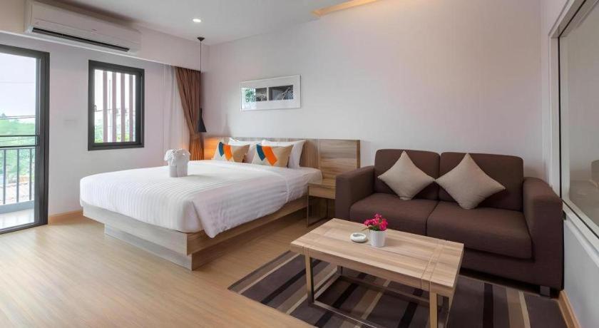 The Canal 304 Si Maha Phot Ngoại thất bức ảnh