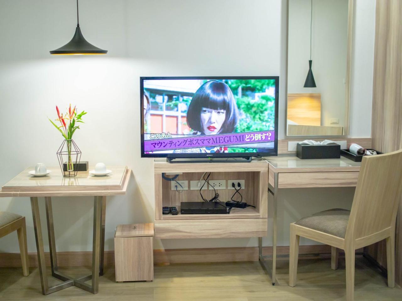 The Canal 304 Si Maha Phot Ngoại thất bức ảnh